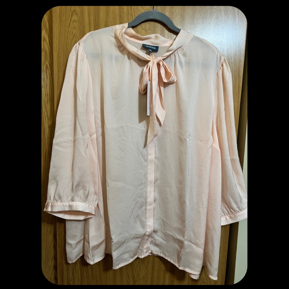 NWT ModCloth - The HBIC Blouse. Size 3X.